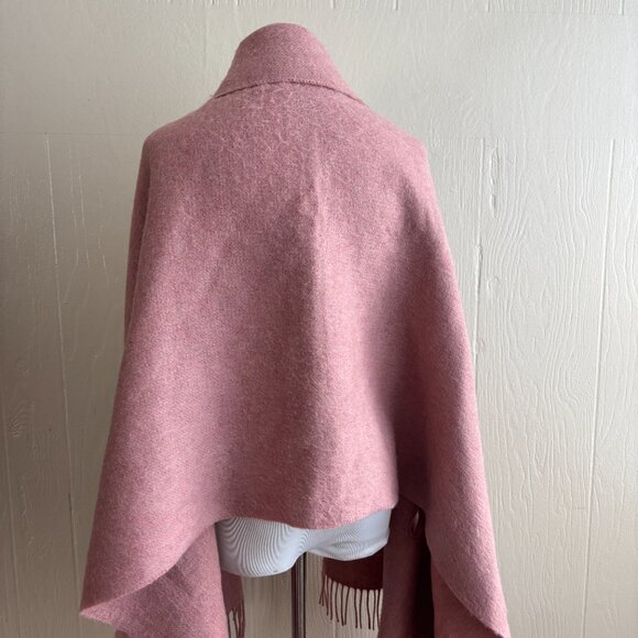 Madewell Cozy Wool Blend Faux-Fur Pocket Cape Scarf Wrap - Picture 10 of 16